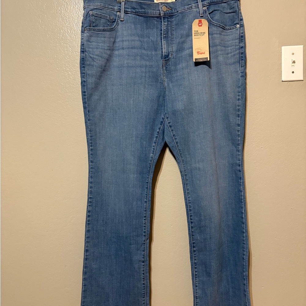 Levi's Women's 725 High Rise Light Blue Bootcut Jeans Size 20W M